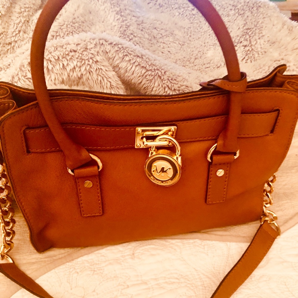 MICHAEL KORS CAMEL SATCHEL-NWOT